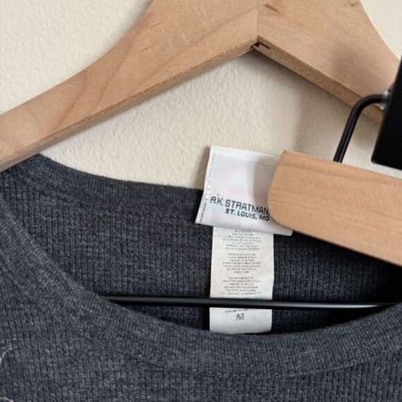 Vintage Harley Davidson Women Gray Waffle Longsleeve Studded Top Size Medium Y2K - Picture 3 of 12